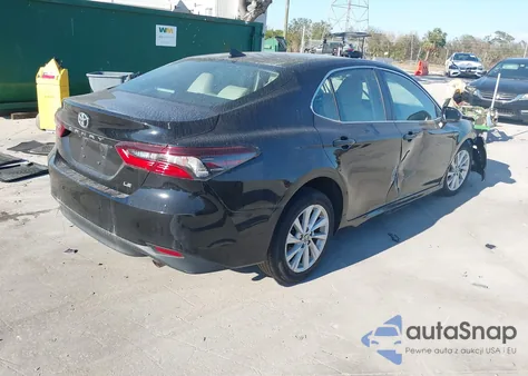 2022 Toyota Camry Le from USA, damaged, VIN 4T1C11AKXNU671977